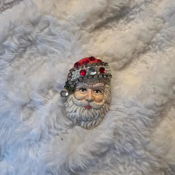 Vintage Santa Head Holiday Brooch/Pin - Picture 2 of 2